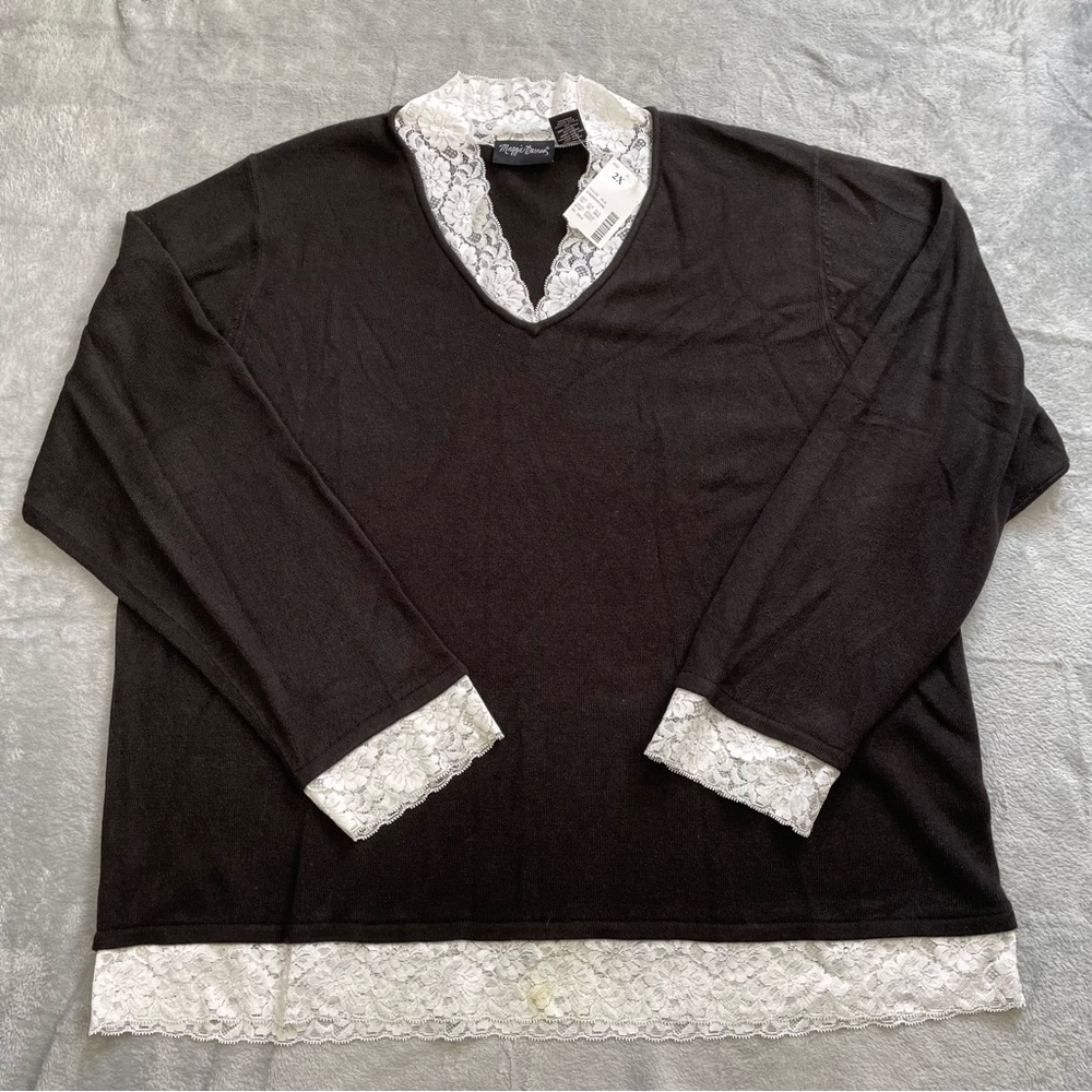Maggie Barnes Sweater 2X 22/24 NWT Black With White Lace Trim V-Neck